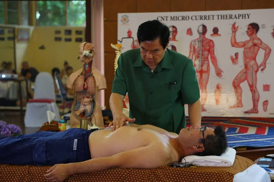 Chi Nei Tsang- och Tok Sen-behandlingar