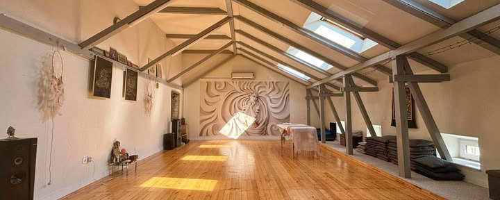 Terapi- och meditationscenter "Seven Illusions