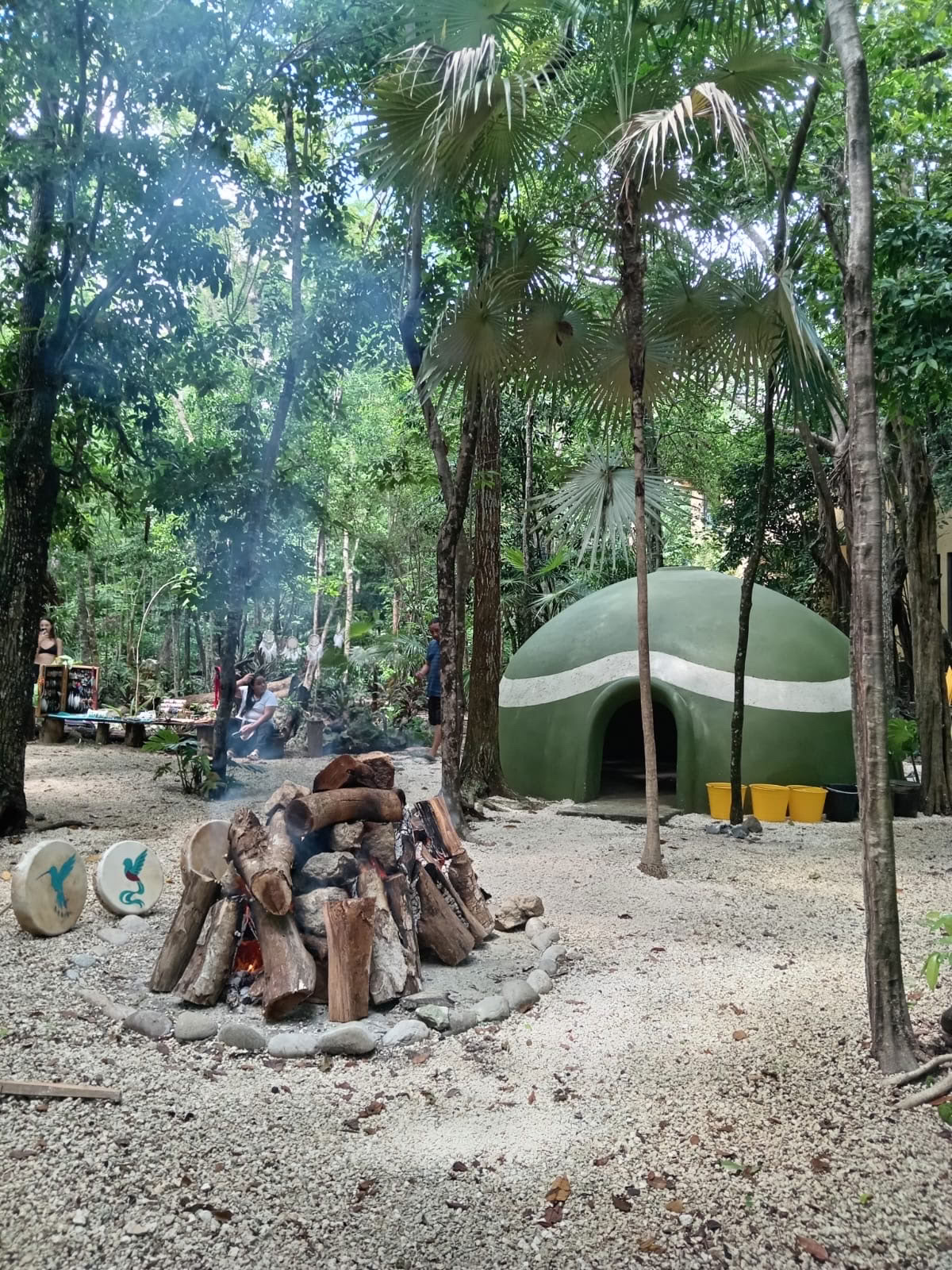 Ett andetag av yoga-ashram