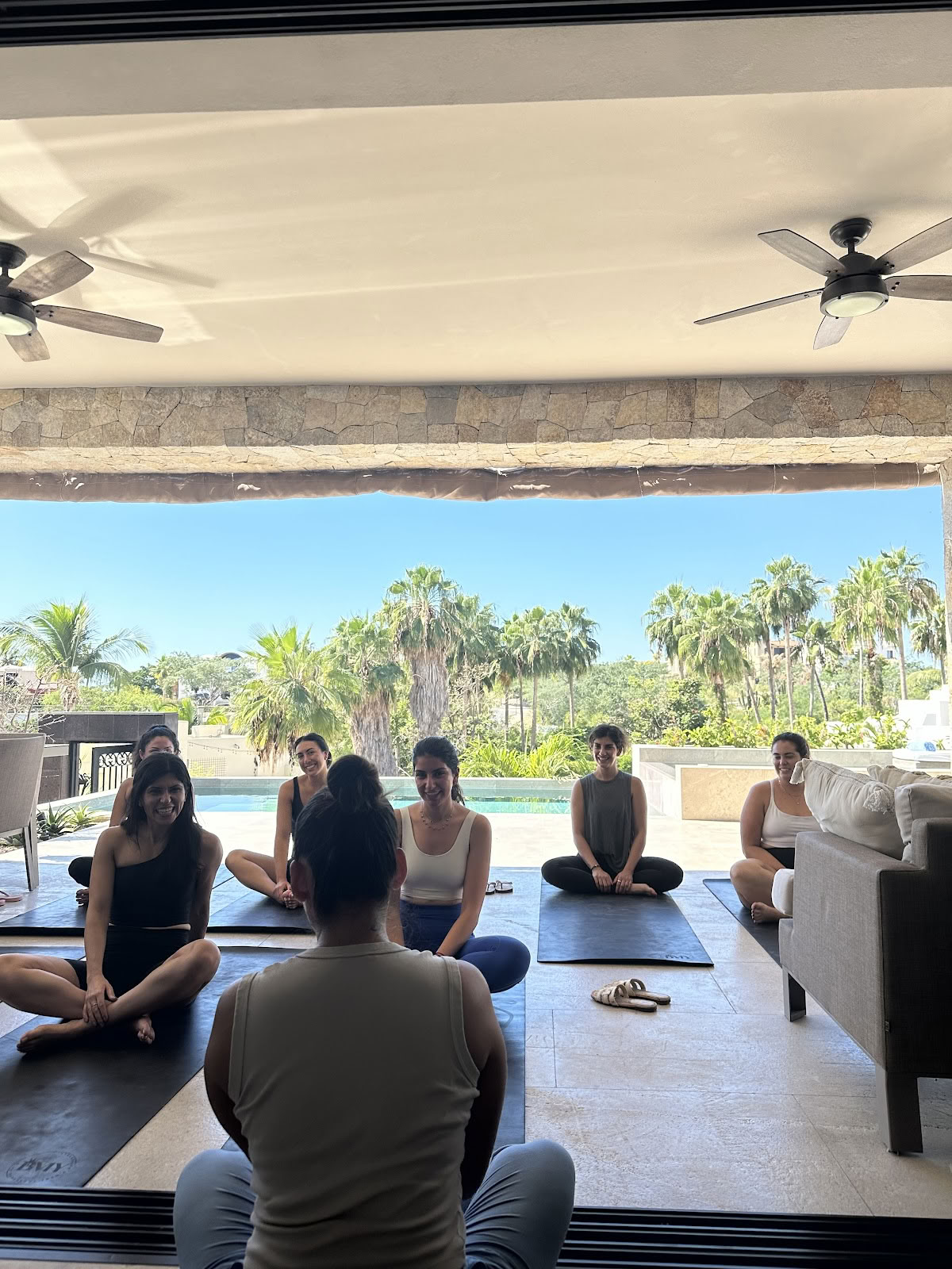 Baja Moon Yoga – Cabo Yoga Shala · Möhippa Företag Privat Fritid