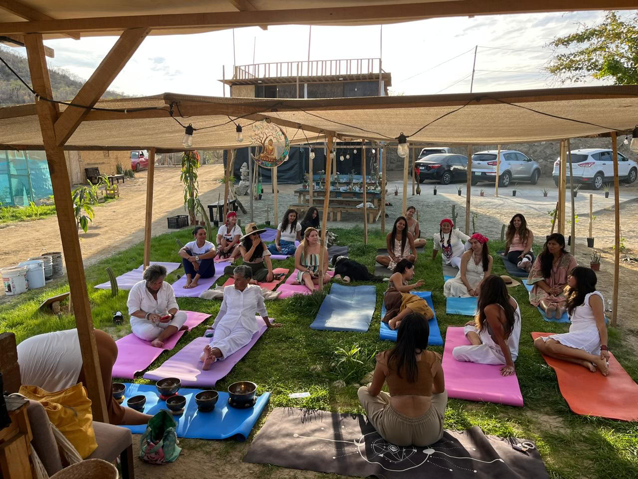 Baja Moon Yoga – Cabo Yoga Shala · Möhippa Företag Privat Fritid