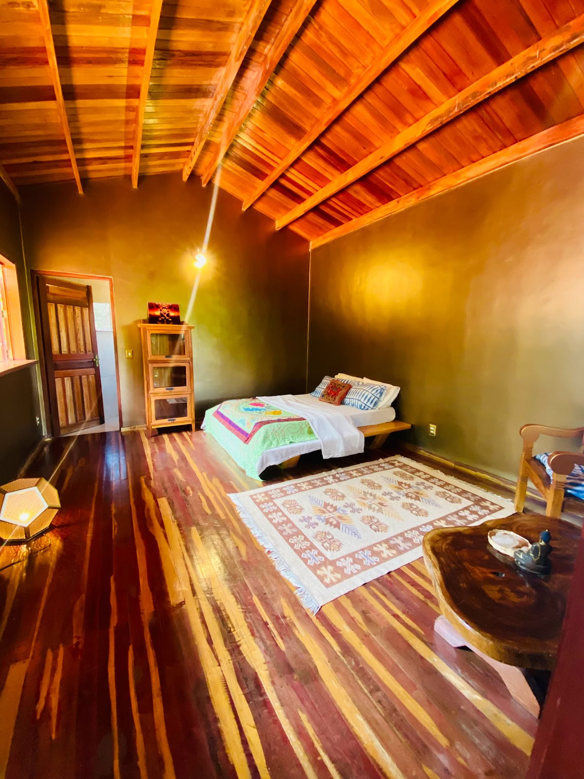 Gaya Kali - Ayahuasca- och Iboga-retreatcenter