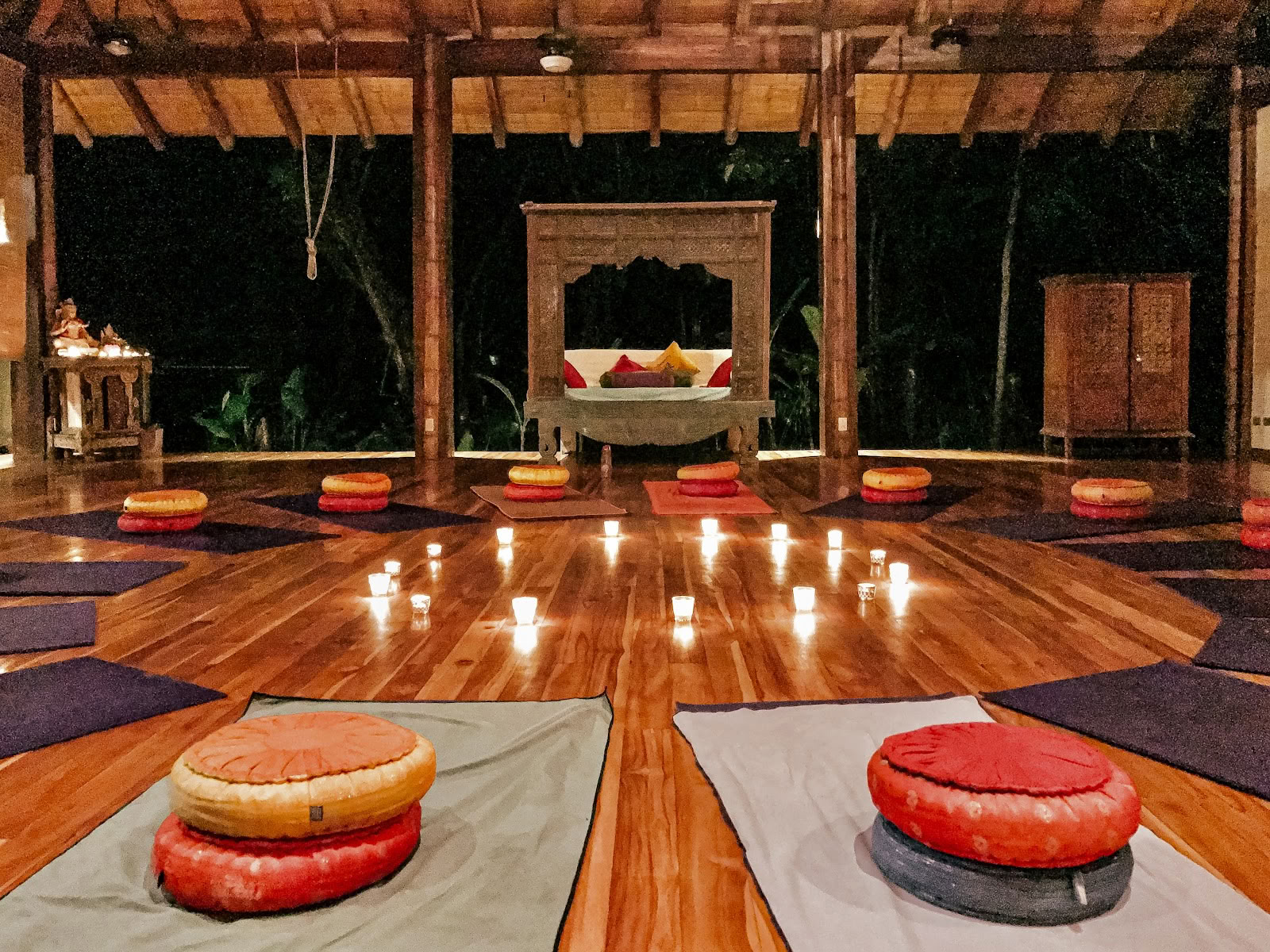 Yoga- och välmåenderetreats för pura vida