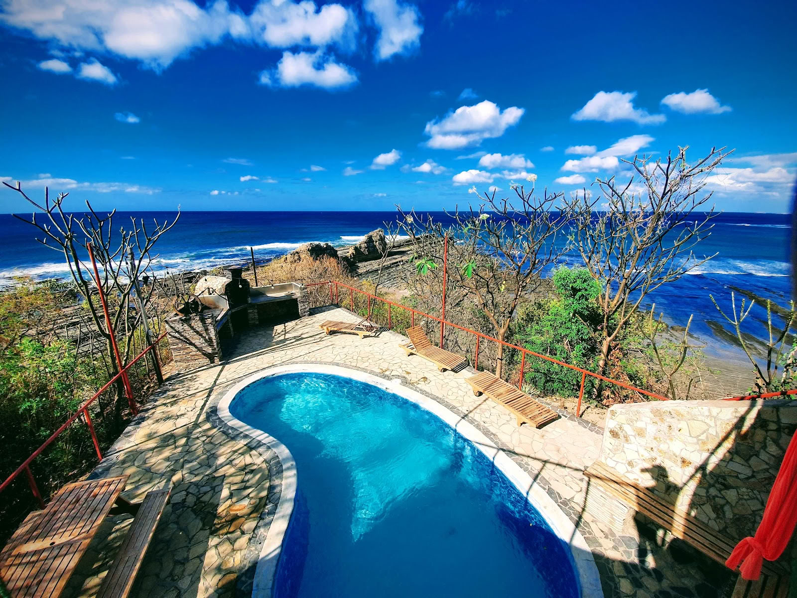 Magnific Rock - Surfresort & yogaretreat i Nicaragua