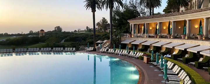 Spaet på Pelican Hill