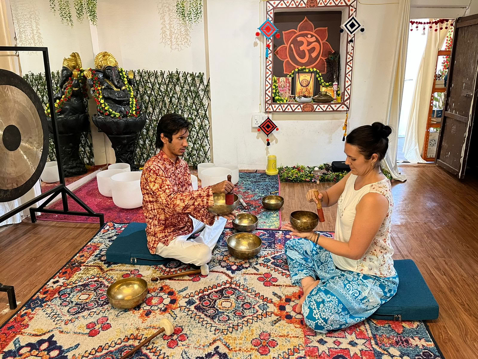 Fitfortunes holistiska yoga- och ljudhealing-skola
