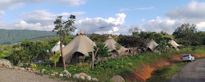 Holos Retreat Center