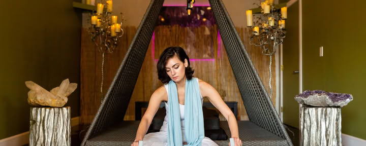 iChakras smarta meditationsklubb + iJuice Lounge