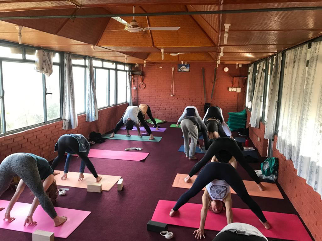 Yogautbildning i Nepal av Salamba Yoga