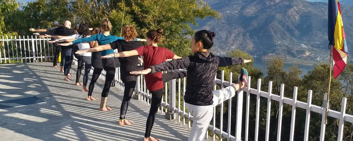 Yogautbildning i Nepal av Salamba Yoga