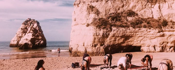 Böj dig som Buddha Yoga Algarve Portimão