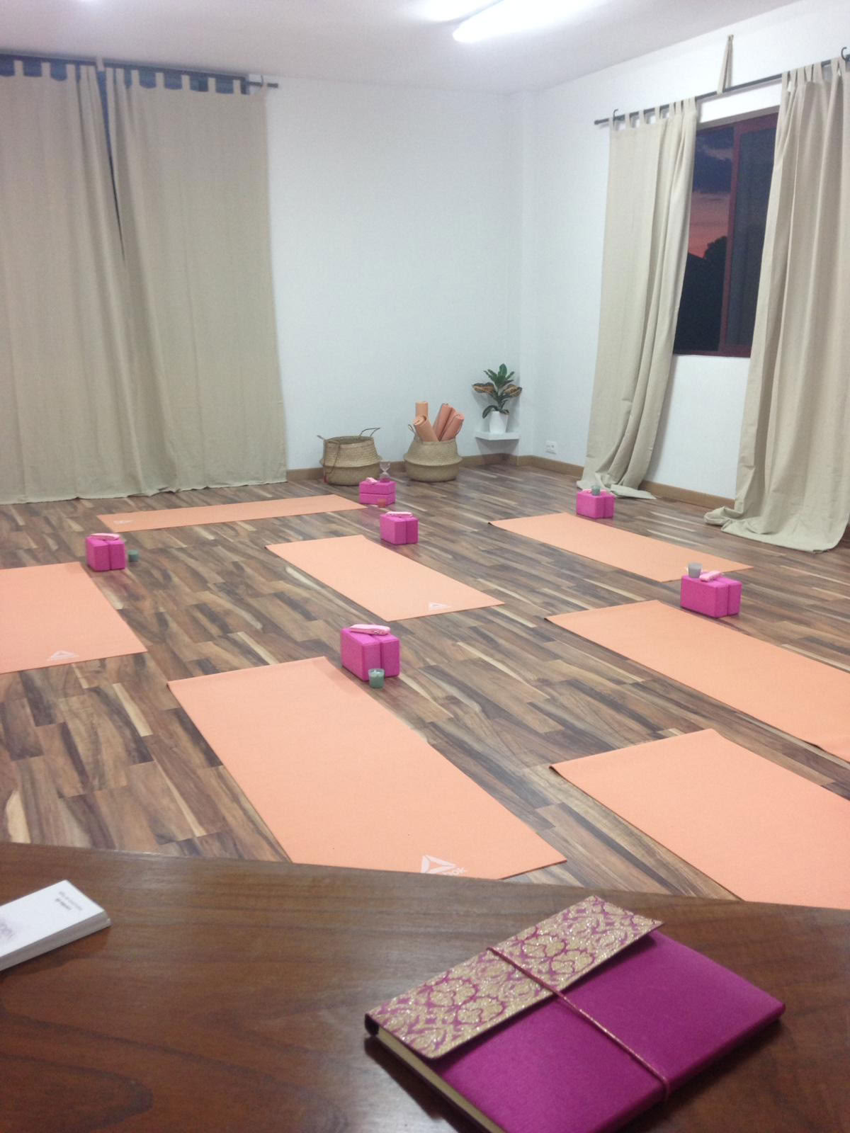 Mãe Yoga - Yogacenter i Calypo Fado - Casarrubios del Monte