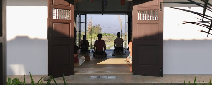 OM ĐÂY Yoga Hoi An