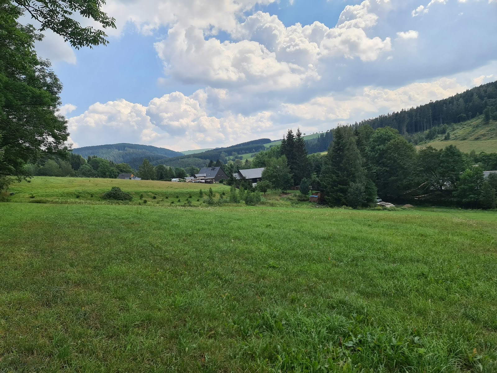 Buddhistiskt reträttkloster Amitayus