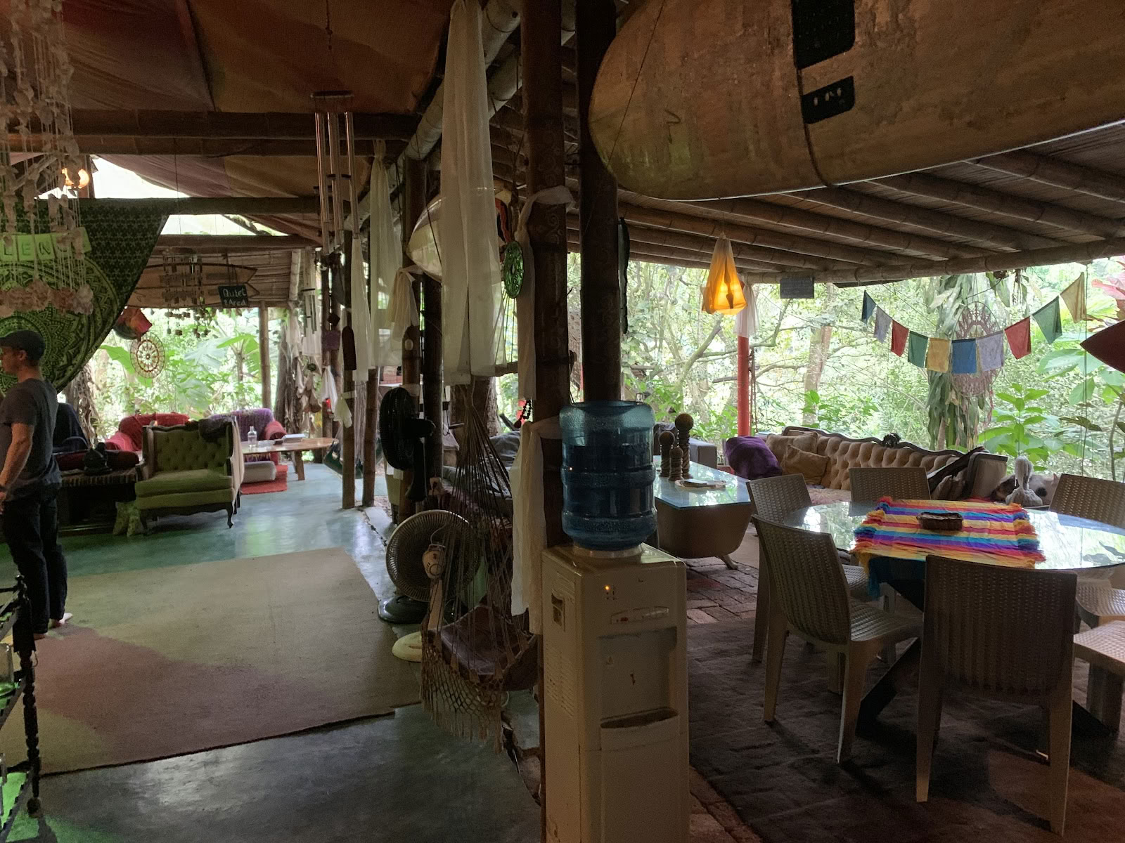 Bromelia Retreat och Healing Center