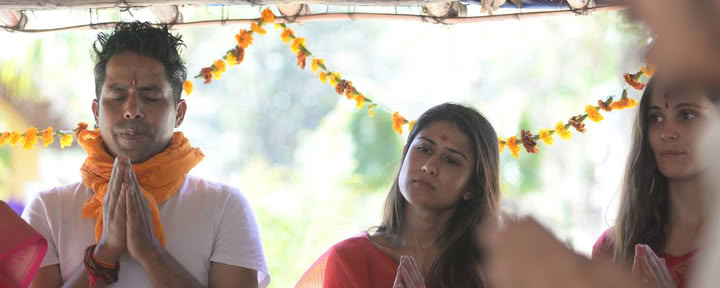 Rishikesh Adiyogi - Yogalärarutbildning i Rishikesh RYS 200, 300