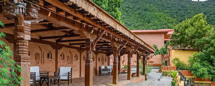 Jungle Mahal Wellness Resort