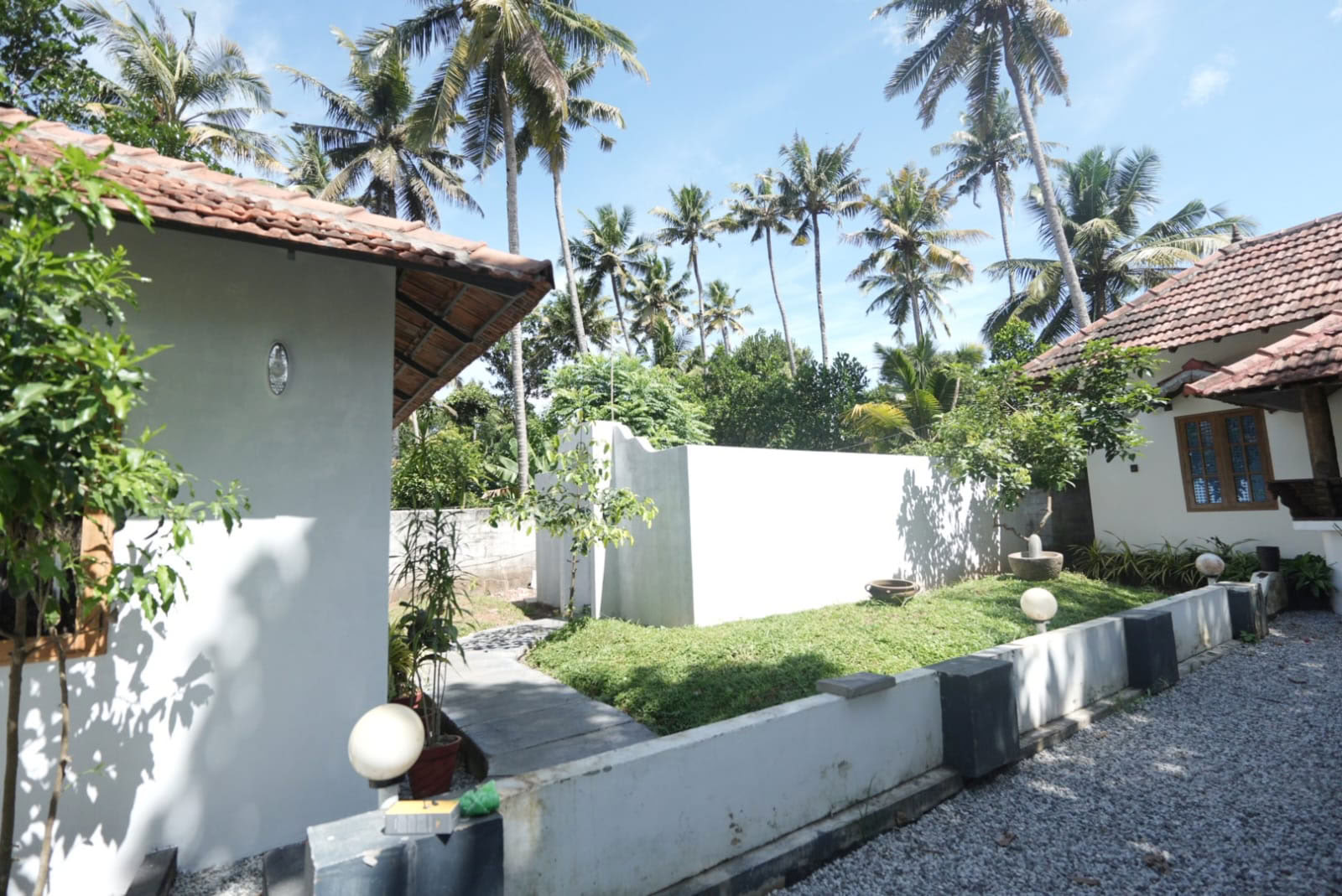 Manvahi Ayurveda Retreat | Panchakarma i Varkala