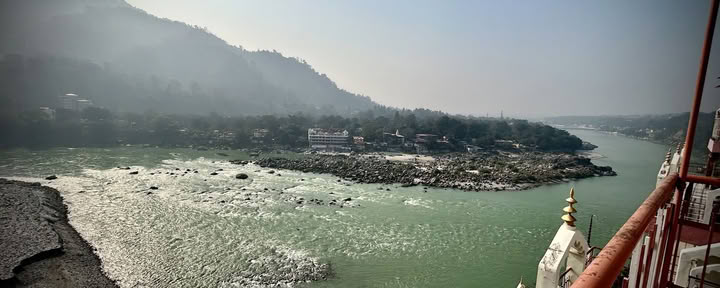 Rishiganga Yogshala - Yogalärarutbildningsskola och yogaretreats i Rishikesh