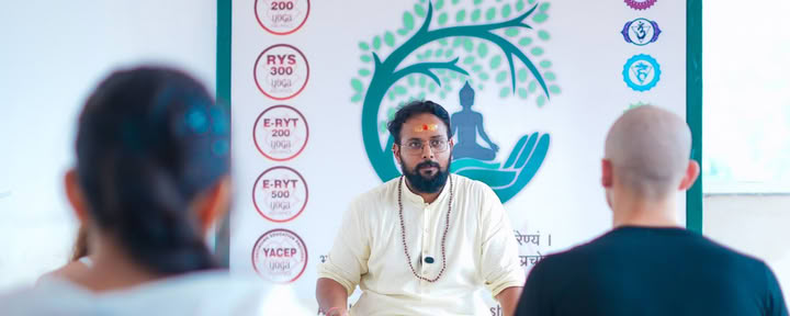 Ashram Yogasana