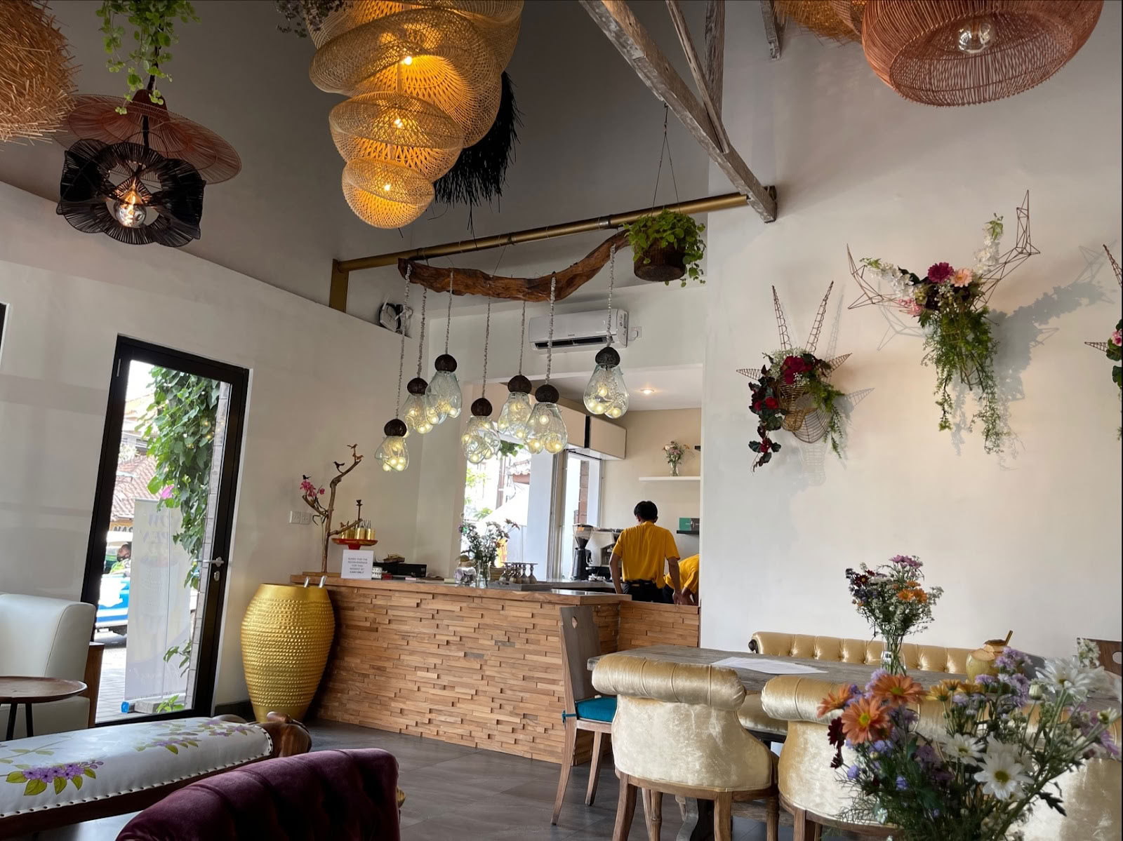 Hjärtats rum Bali - Yin yoga & holistisk studio