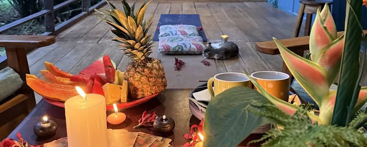 Julie LiT Yoga-lärare | Livscoach | Retreater
