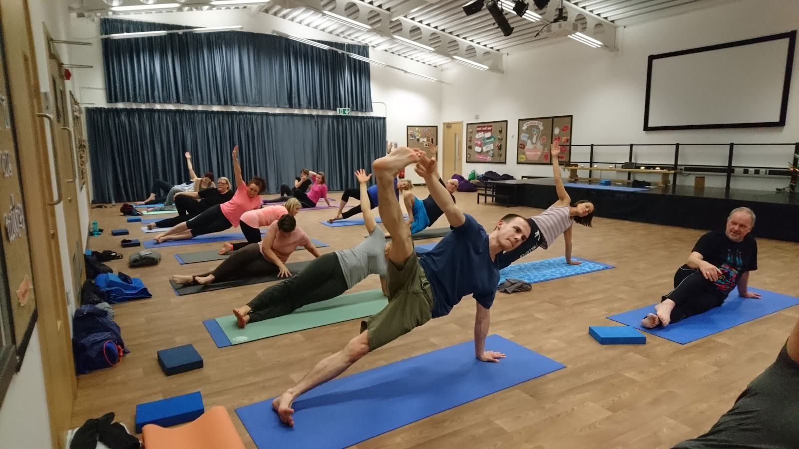 Gör yoga