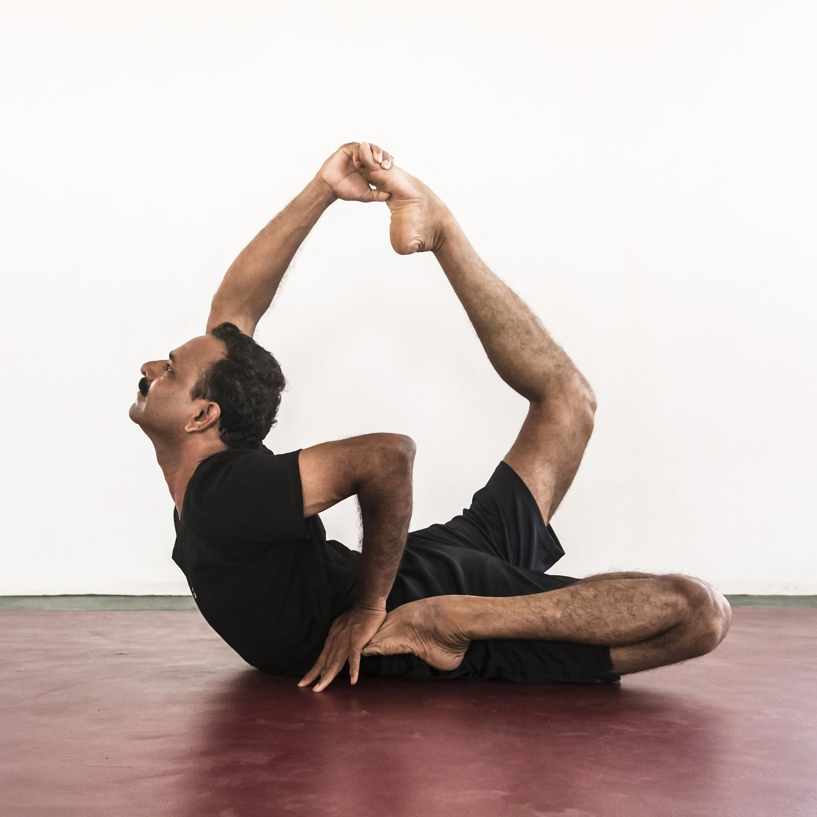 Yoga med Srinatha, Mysore, Indien - Ashtanga | Hatha | Iyengar yogalärarutbildningscenter