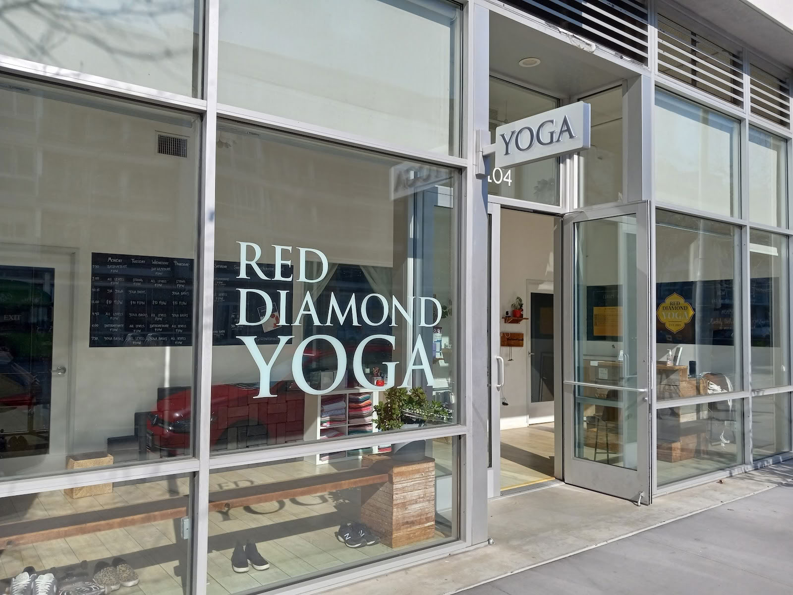 Röd diamant-yoga + infraröd bastu