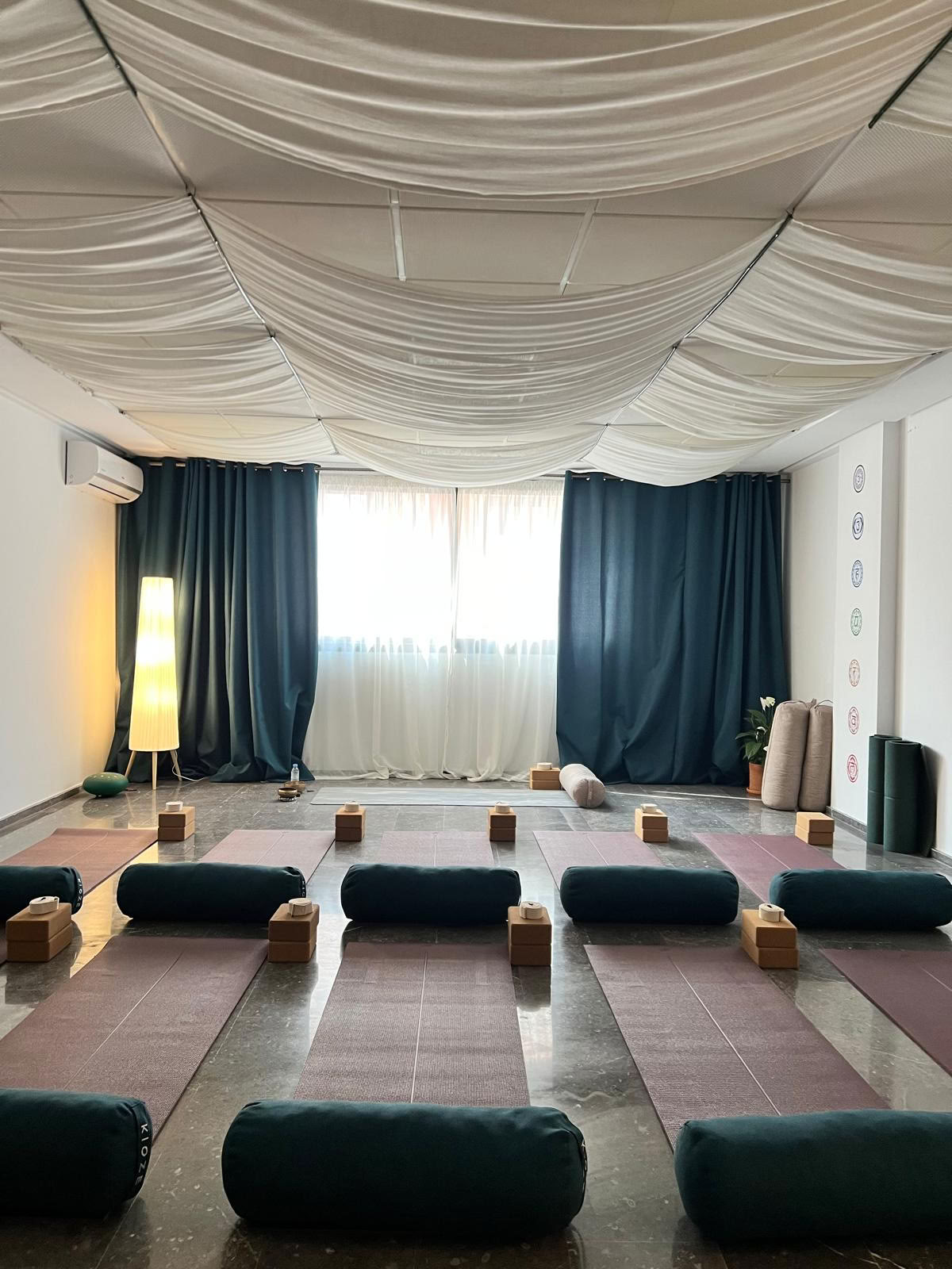 Kioze - Yoga i Marrakech, yogastudio för kvinnor, pilates i Marrakech, orientalisk dans, boxning för kvinnor, yogakurser i Marrakech