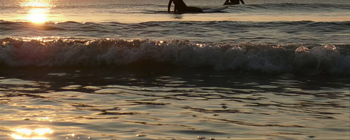 Surf- och yogastund