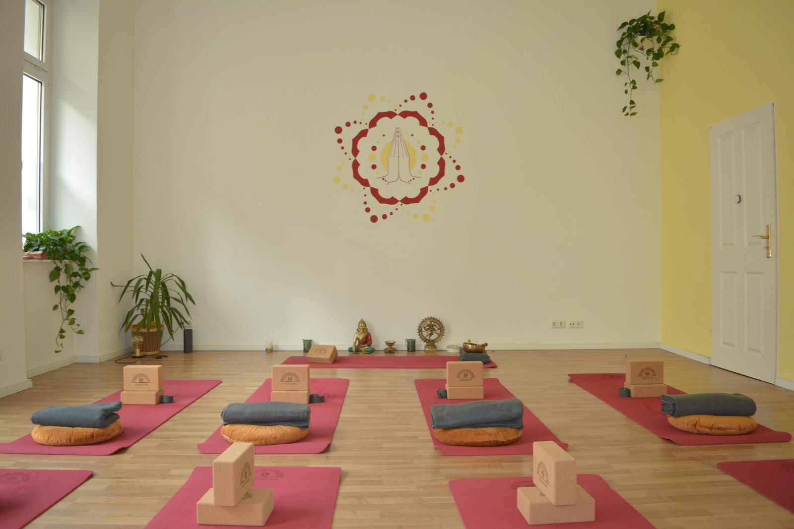 Yogicescape - Yoga- och välmåendestudio