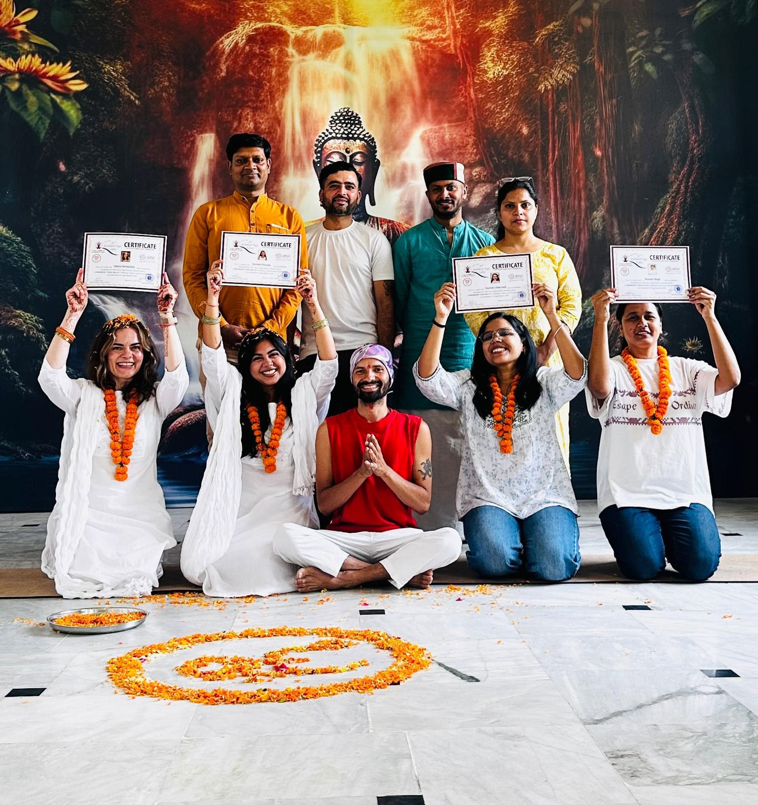 Rishikesh Yoga Valley School | Yogalärarutbildning i Rishikesh