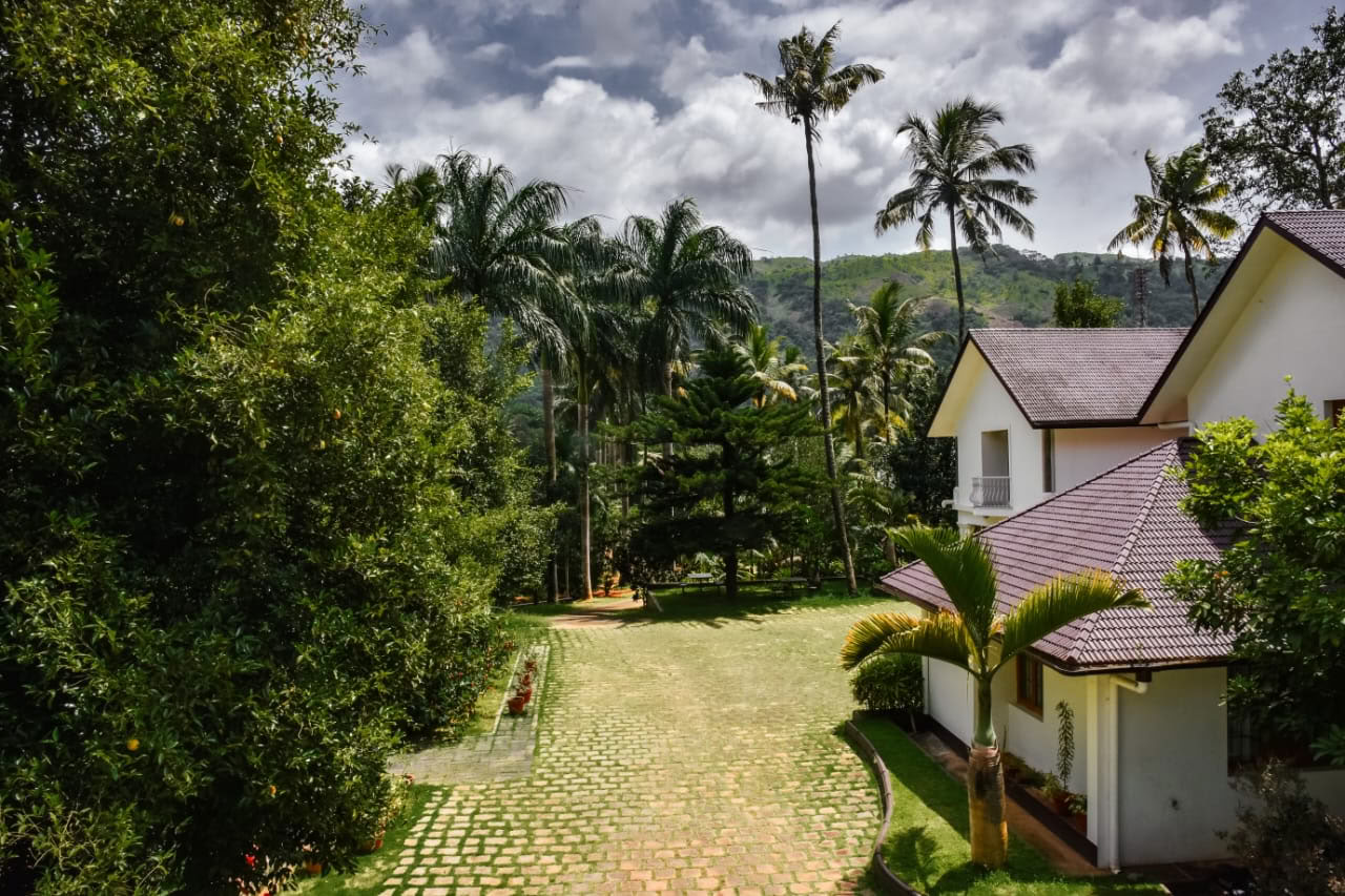 Sahachara Ayurveda Yoga Ecoliving