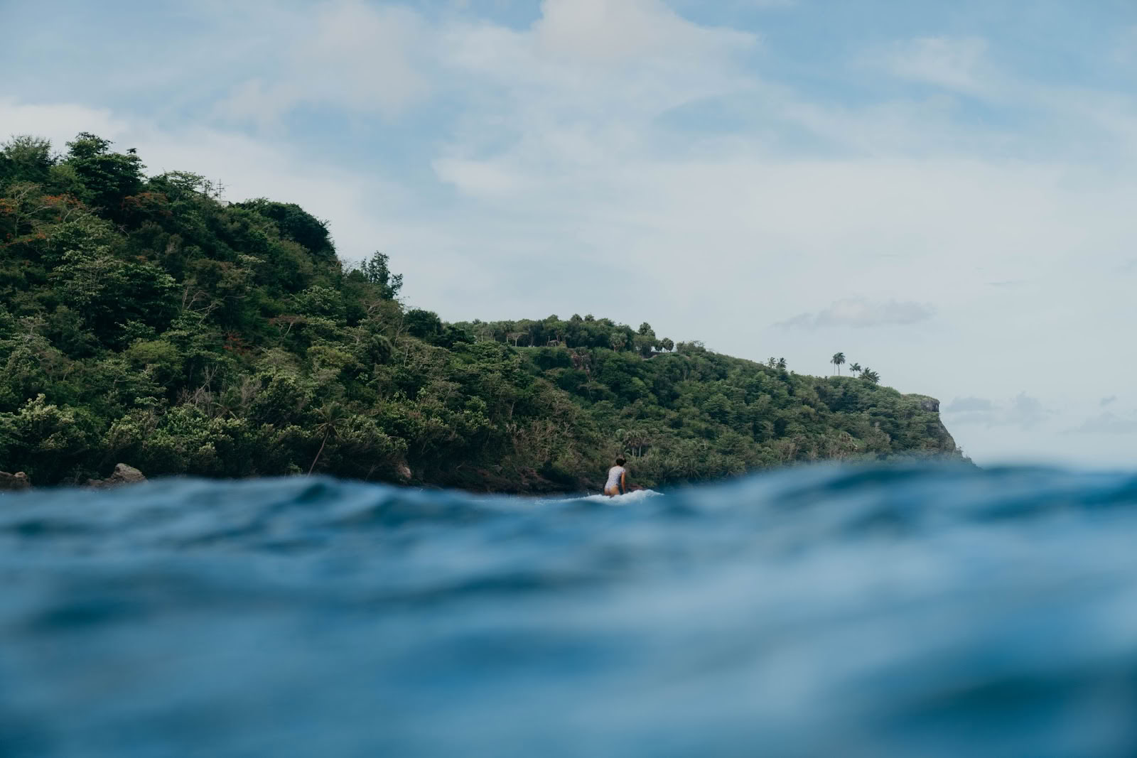 Surf- och yoga-retreat för systrar