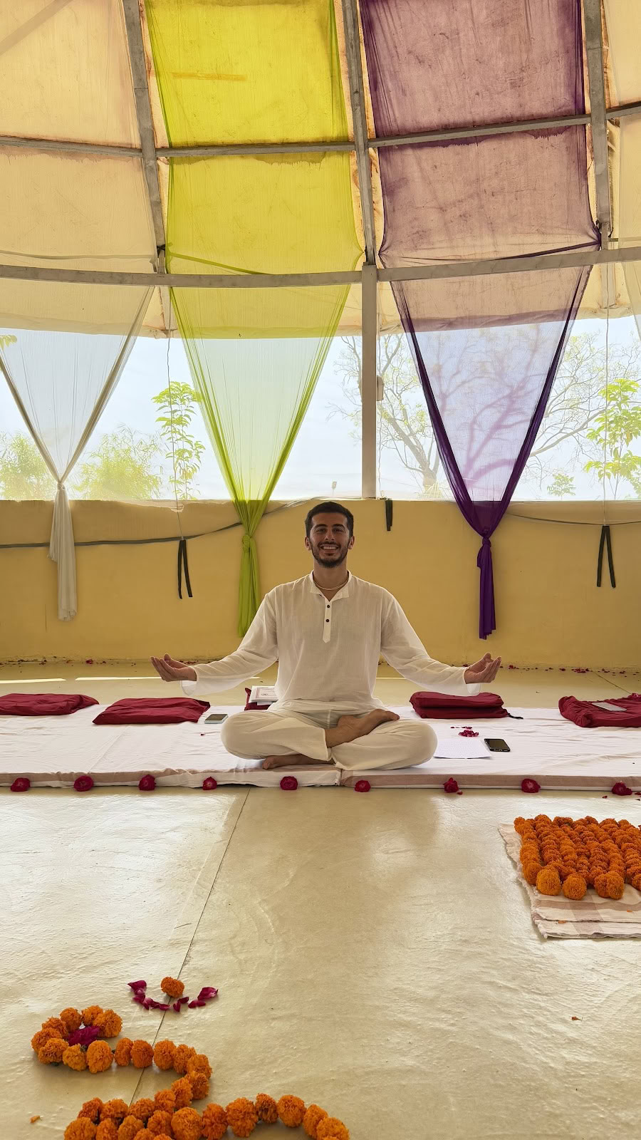 Triguna Yogaskola