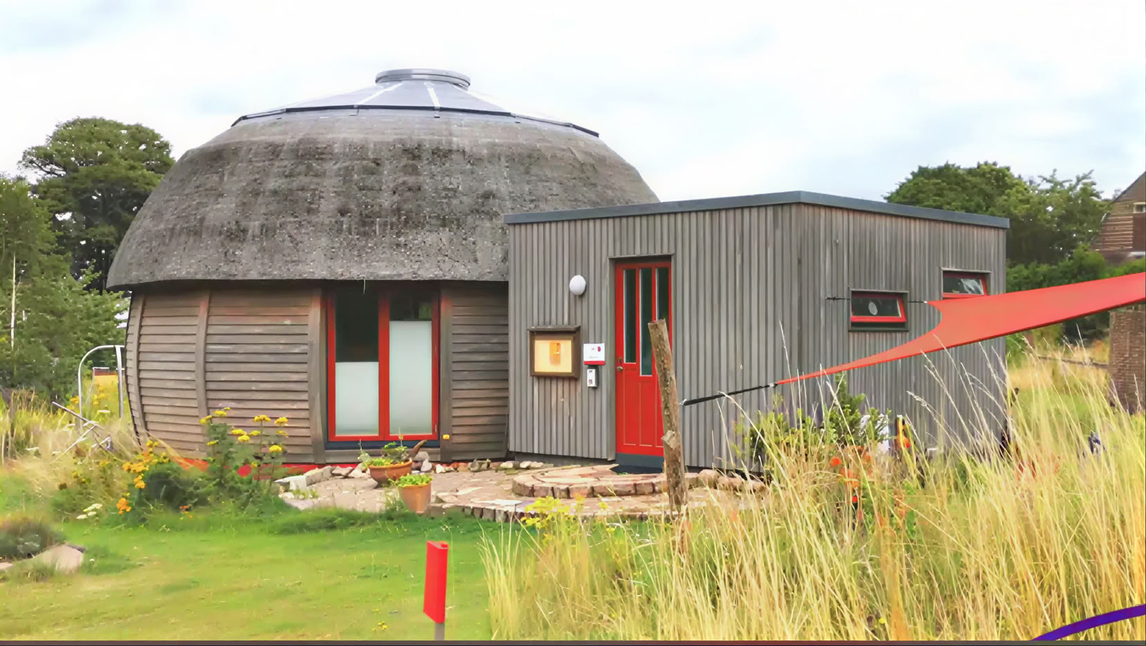 Yogini Dome - Ljudrum av stillhet / Retreat, yoga och meditation