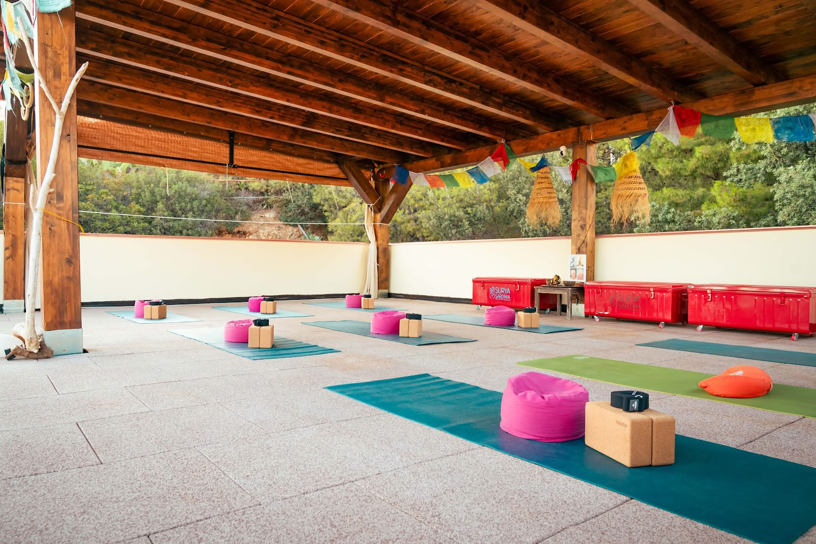 Surya Sardinien - Villa Bella Salmagi - Yoga och semester