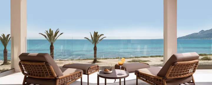 Private Retreat Villa by the Sea