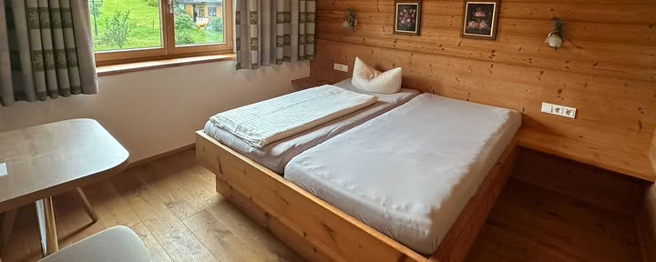 Double room for single use