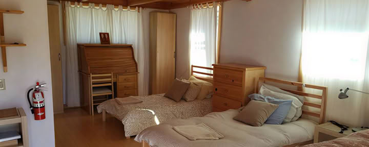 Deluxe Shanti - boka med vänner eller familj (3 enkelsängar)