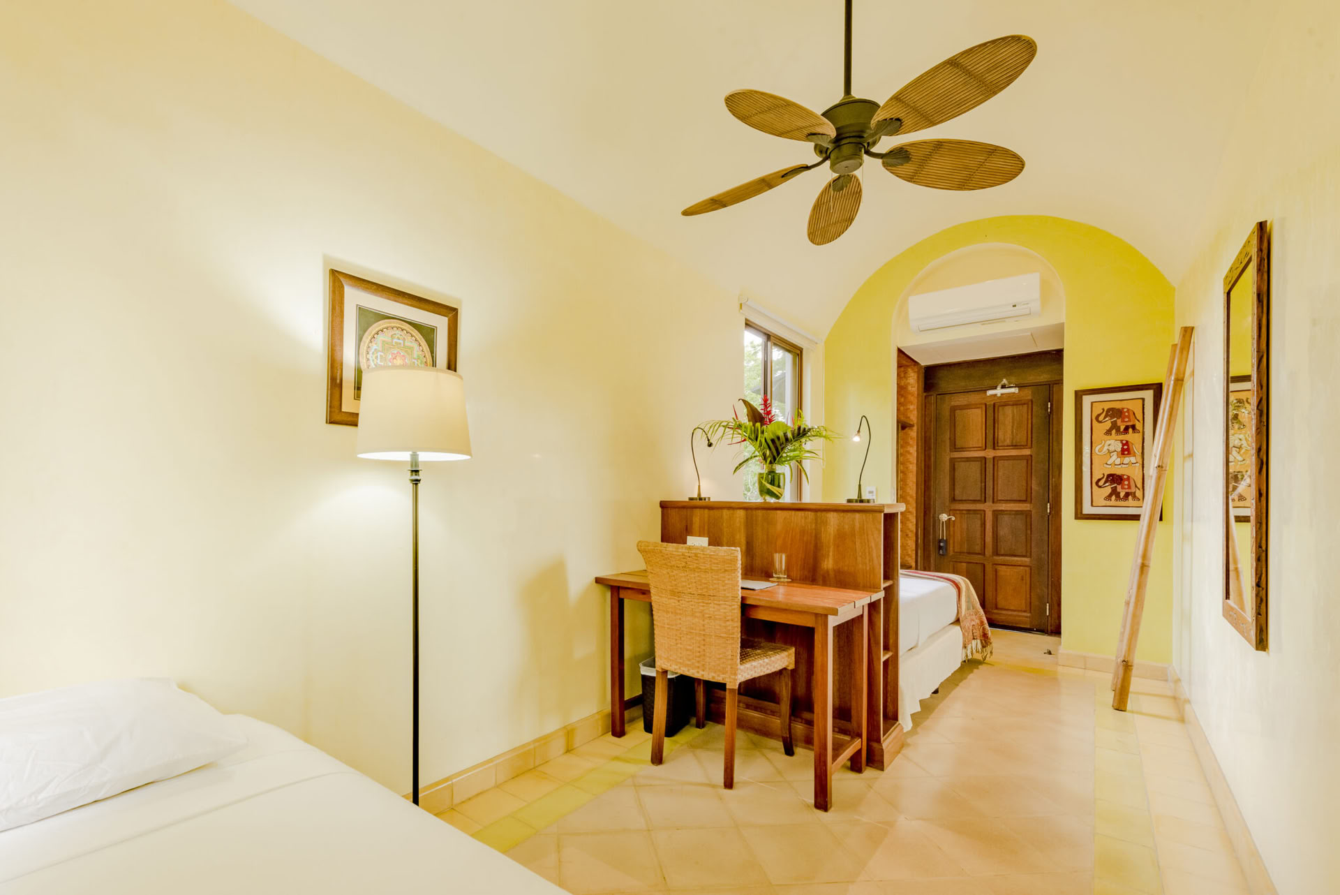 Hermitage Twin Room with A/C