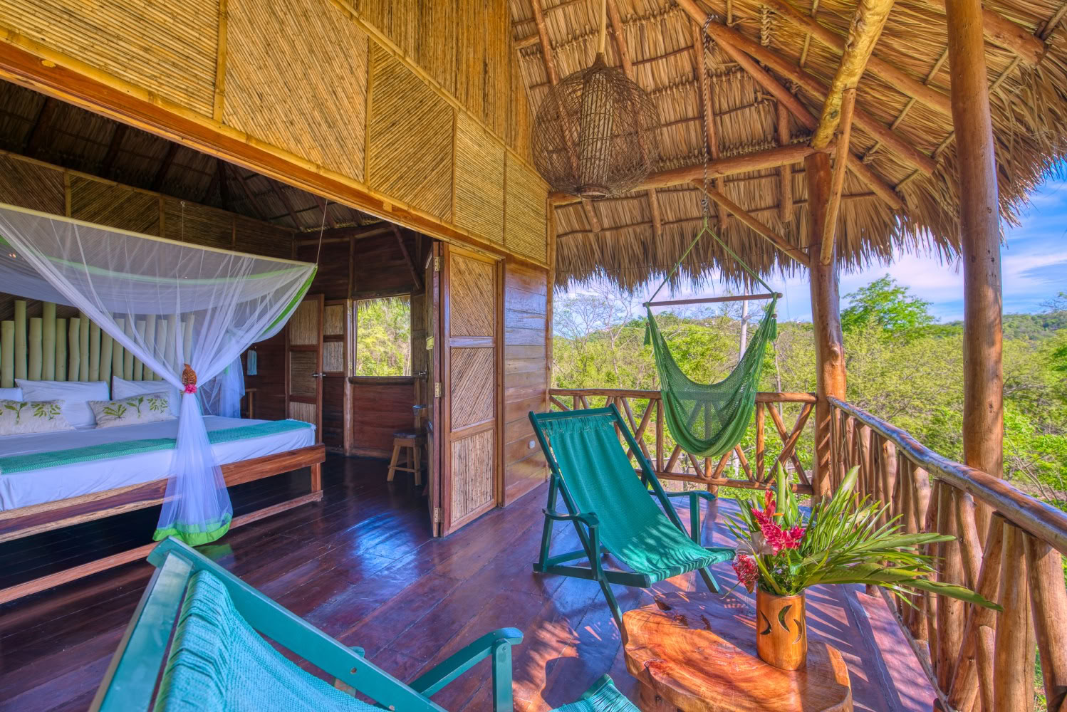 Private Bungalow 6 (two stories quadruple)