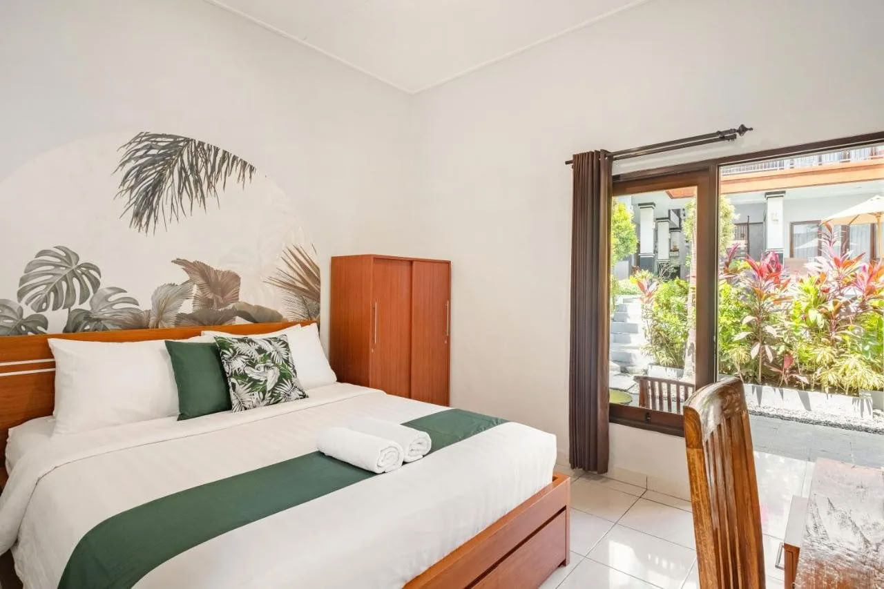 Private room at Cove Arganta