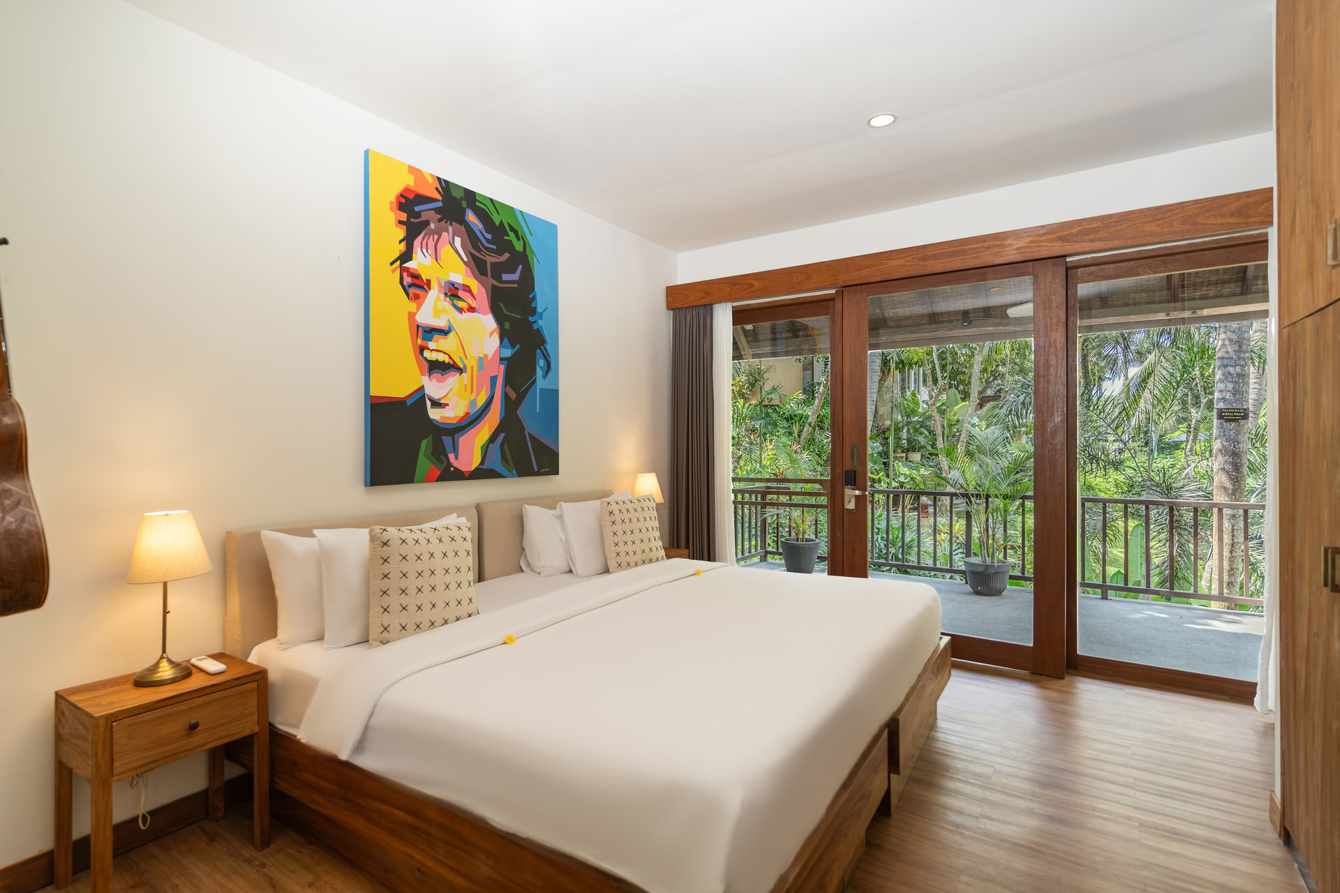 Oasis Garden Room