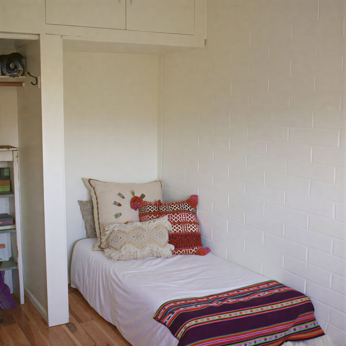 Twin Rollaway Bed in Shared Juniper Room