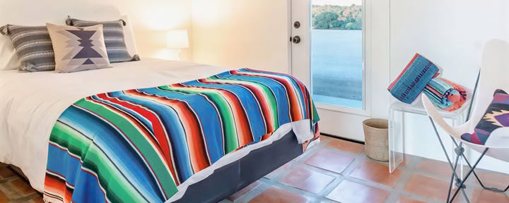 Double Bed in Solo Pomegranate Room