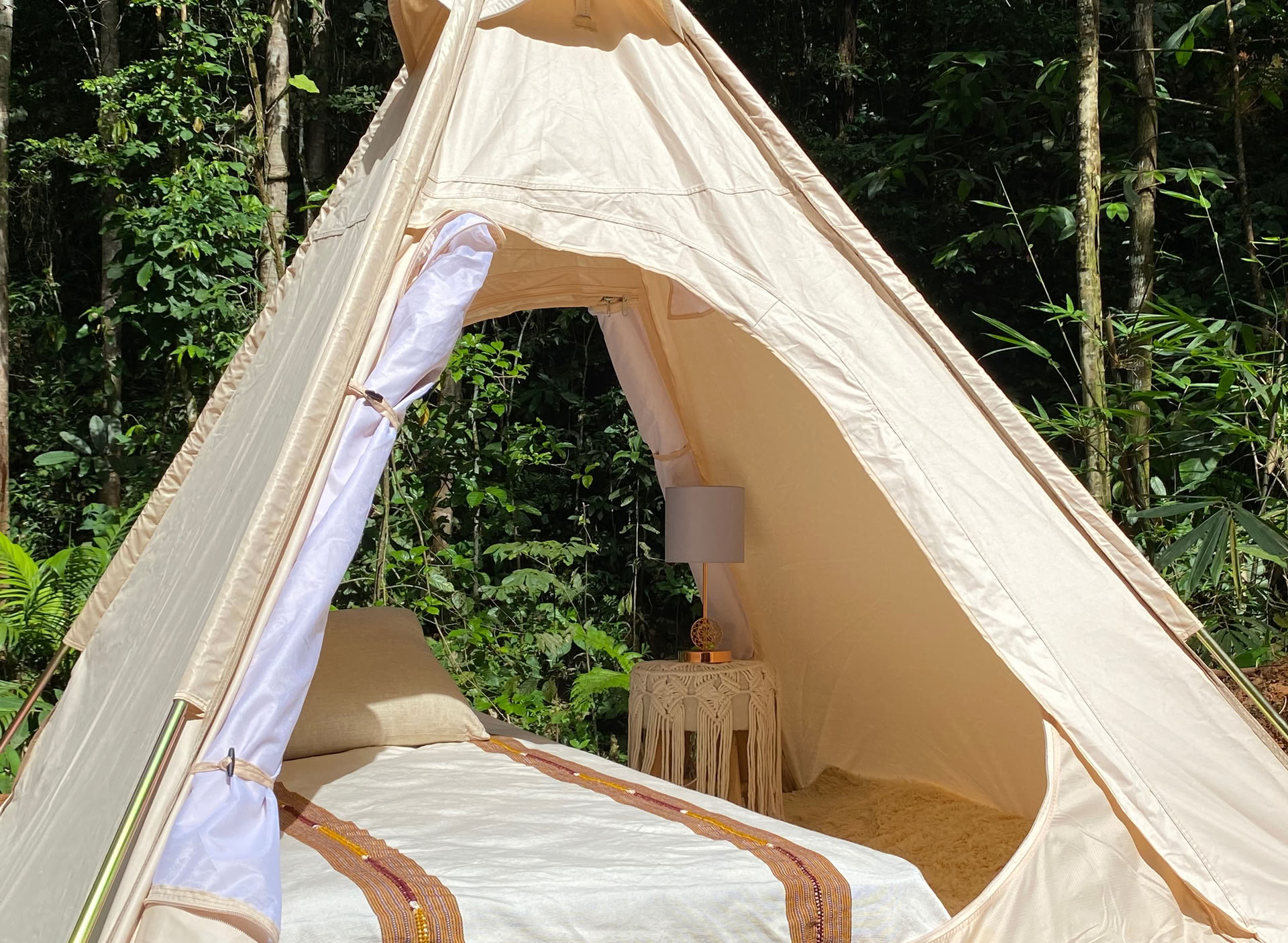 Enkel glamping-tält eller enkelrum