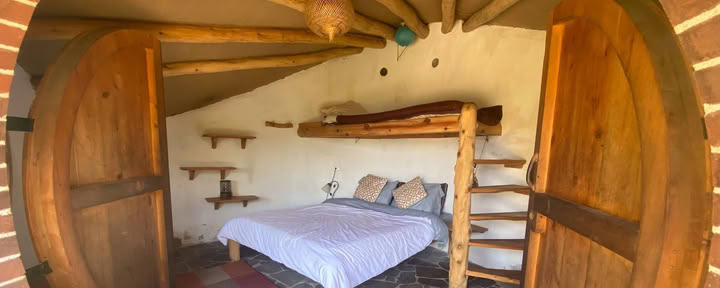 Hobbit House (Deluxe Private)