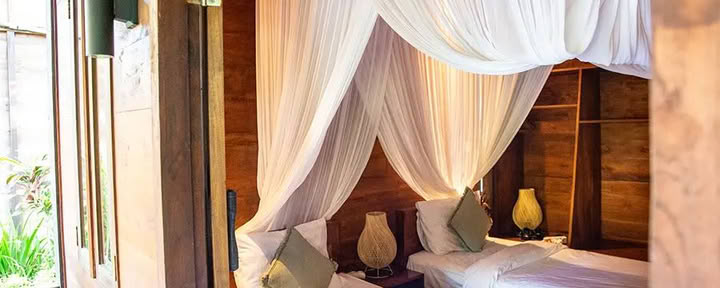 PRIVATE SUITE